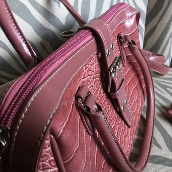 Purse and glove set - Picture 2 of 6